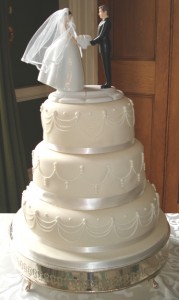 Ruth & Thomas' Wedding Cake